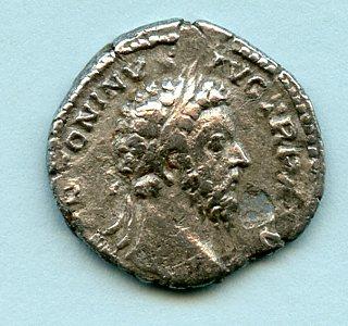ROMAN EMPEROR MARCUS AURELIUS silver denarius coin