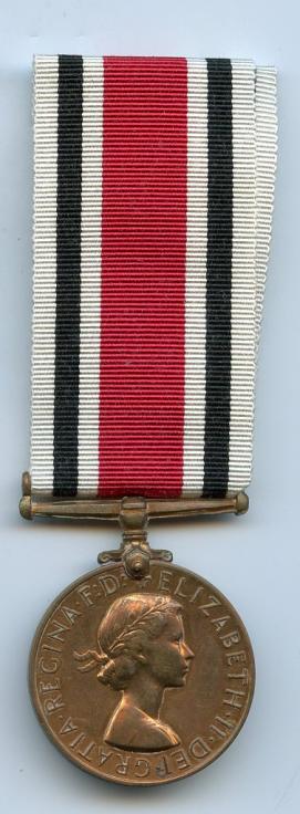 Special Constabulary Long Service Medal QE2 Ernest C W Blake