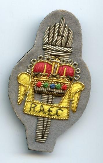 Royal Army Educational Corps  RAEC  Cloth Cap Badge