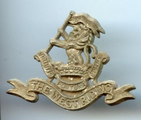  The West Riding Regiment WW2 Bakelite Economy Cap Badge