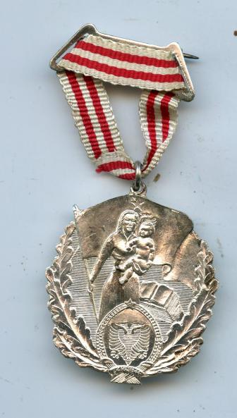 Albania. Order of Mother of Glory 2nd  Class Medal