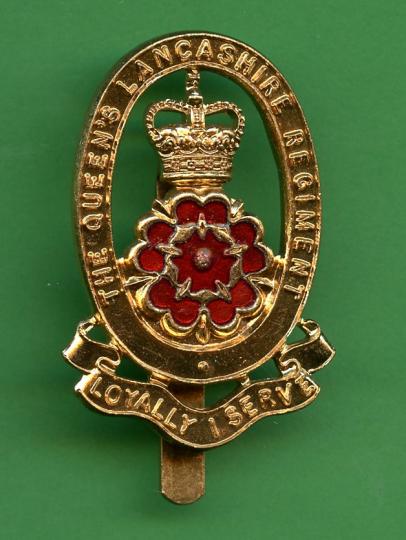 The Queen's  Lancashire Regiment  Bi- Metal Cap Badge