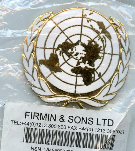 United Nations Forces   Metal Cap Badge In Original packet of Issue