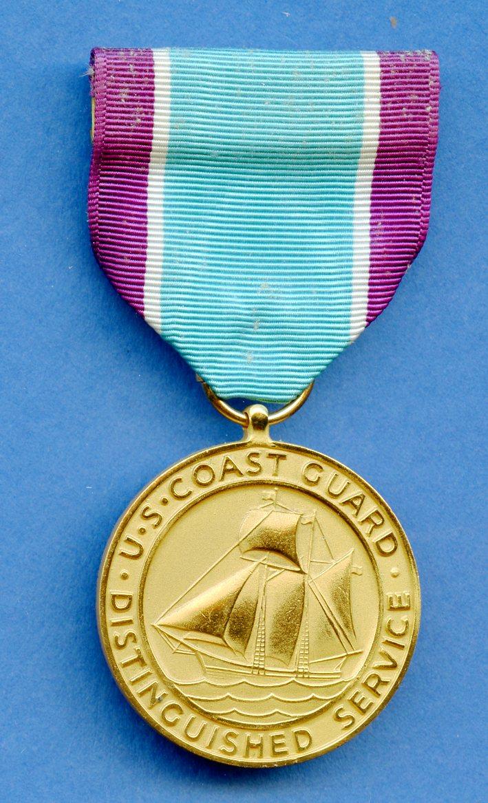 U.S.A. U.S. Coast Guard Distinguished Service Medal