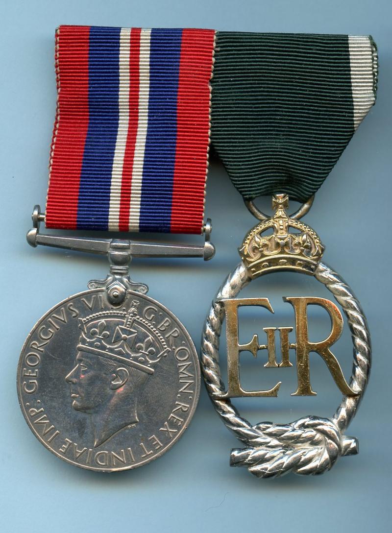 Royal Naval Reserve Decoration & WW2 War Medal Pair