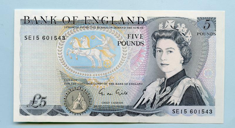 Bank of England £5 Five Pounds Notes   Signatory G.M.Gill March 1988 Serials SE15