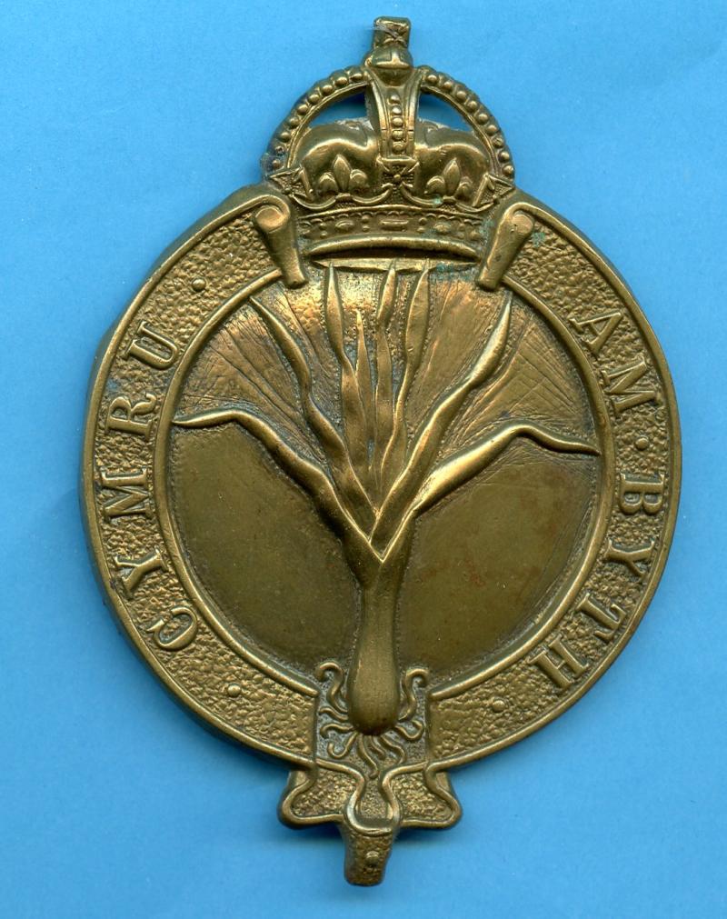 Welsh Guards  Brass King's Crown Valise Badge