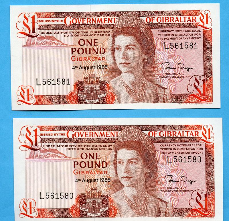 Pair of Government of Gibraltar  £1 One Pound  Banknotes  Dated 4th August 1988