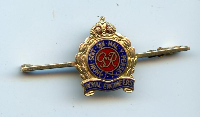 WW2 Royal Engineers  Enameled 9ct Gold  Sweetheat brooch