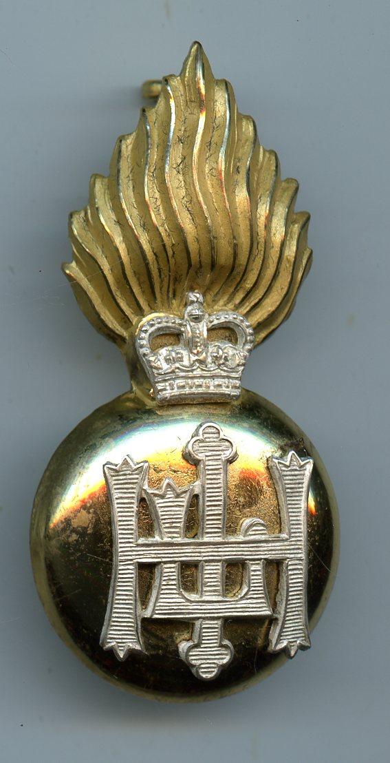 Royal Highland Fusiliers  Officer's Silver & Gilt Cap Badge