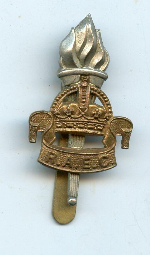 Royal Army Educational Corps   RAEC Cap Badge