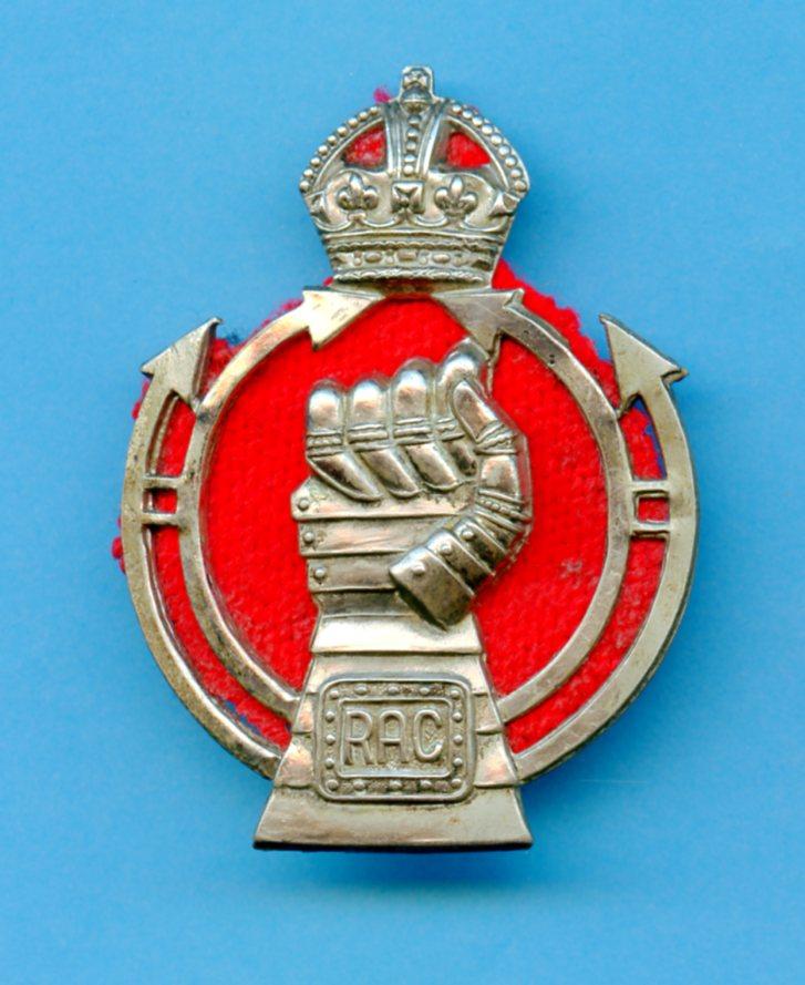 Royal Armoured Corps  Cap Badge 1942-52