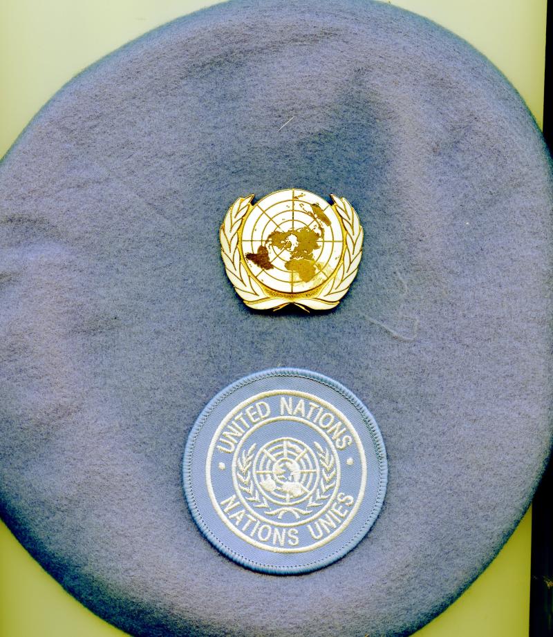 United Nations U.N. Beret with Cap Badge and Cloth Badge