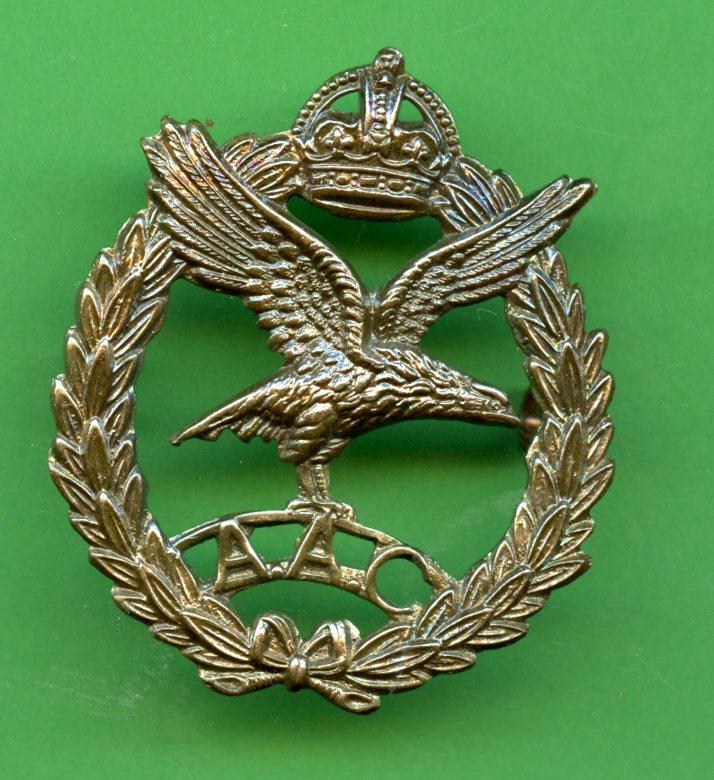 Army Air Corps  King's Crown Cap Badge
