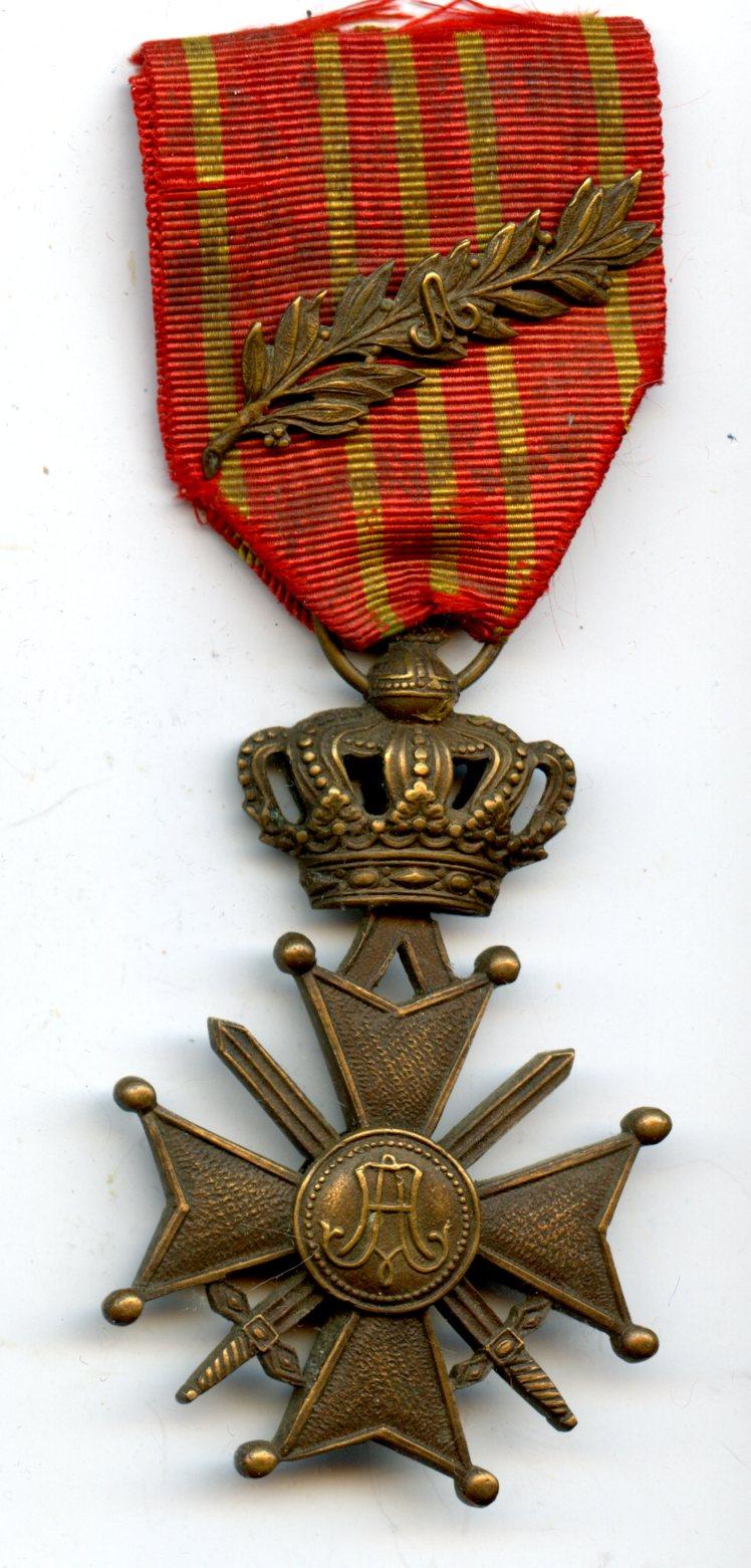 Belgium  Croix De Guerre Medal with Palm