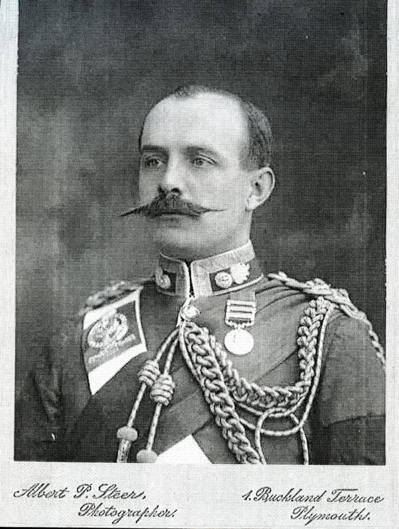 India General Service 1895-1902, 3 clasps To Captain Lt- Col Hugh Pleydell De La Bere, O.B.E. Royal Scots Fusiliers